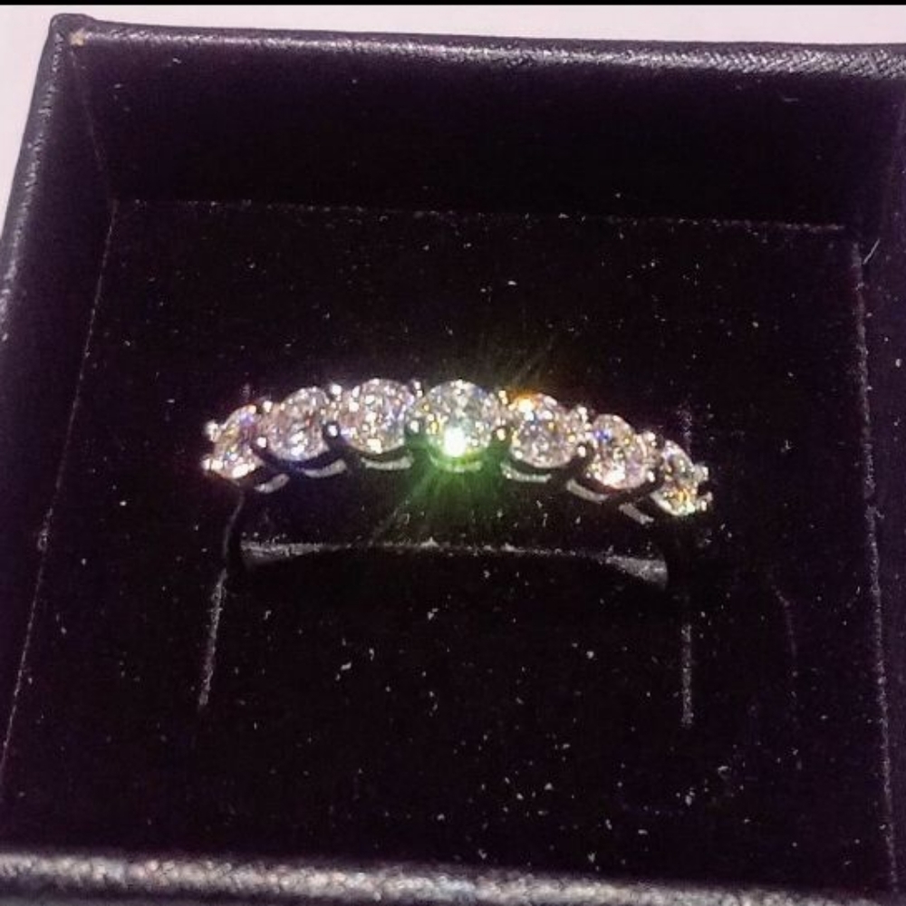 925 Sterling Silver 8 Stones Sparkly .7ct Moissanite Size 8 Eternity Ring